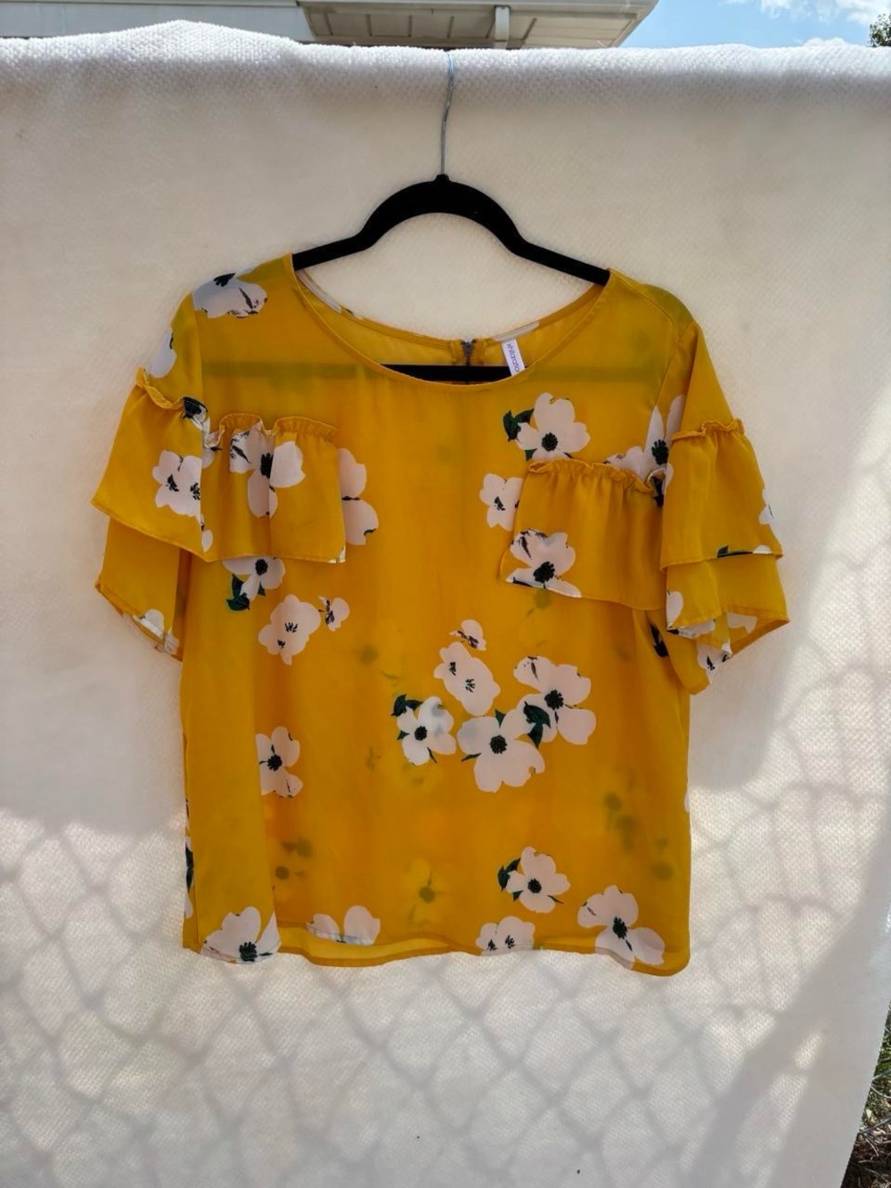 Xhilaration Yellow Floral Ruffle Sleeve Blouse